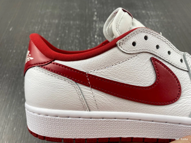 Varsity 705329-101 Red 1 Jordan Low Retro White 0617